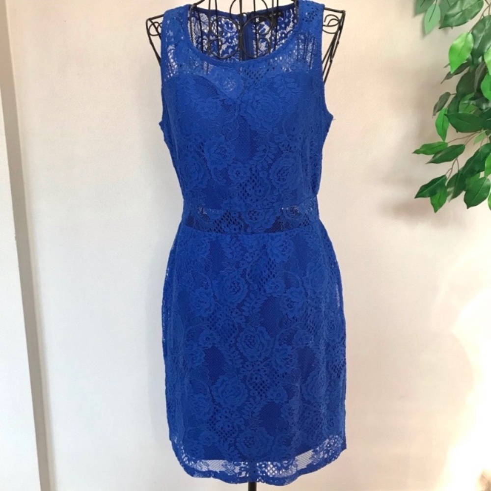 As U Wish Lace Covered Sheath Dress Size 7